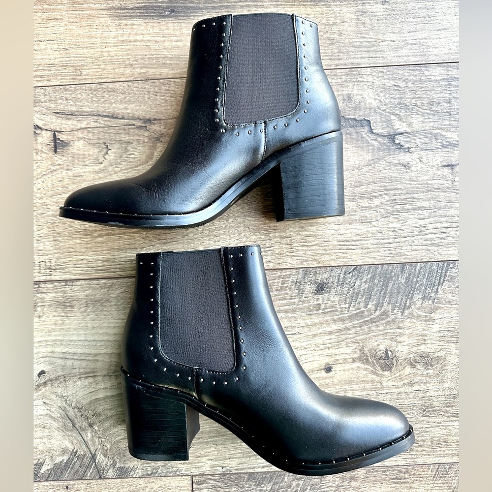 Steve Madden black ankle boots with silver studs size 7